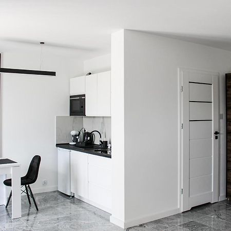 Apartament Black-Niska Z Garazem Podziemnym Kielce Exterior foto